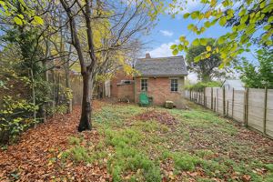 Rear- click for photo gallery